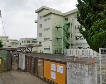 ���ӊ� �y���w�Z�z�_���s���_����ꒆ�w�Z�F1612m