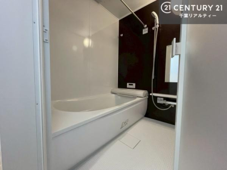 ���� �L�X�o�X�ň���̔������t���b�V���B�����L�΂���̂ŁA�����ɂ��������ƐZ����܂��ˁI�����̃o�X�^�C�����y���݂ɂȂ�܂��B