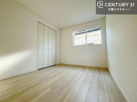 �m�� ���[�X�y�[�X�����Ă��܂��I�������X�b�L�����ڂ��鎖���ł��܂��ˁB
�Ƌ��I�΂Ȃ��V���v���ȃf�U�C���ׁ̈A�Ƌ��I�΂����C�ɓ���̋�ԍ�肪�ł������ł��ˁB