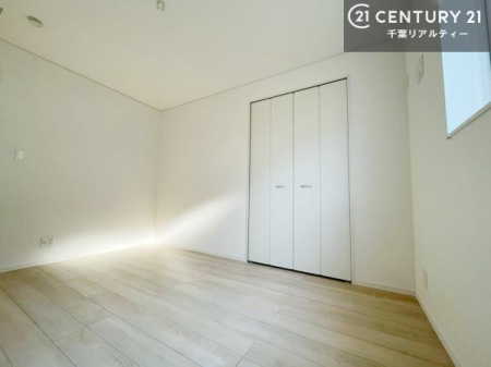 �m�� ���[�X�y�[�X�����Ă��܂��I�������X�b�L�����ڂ��鎖���ł��܂��ˁB
�Ƌ��I�΂Ȃ��V���v���ȃf�U�C���ׁ̈A�Ƌ��I�΂����C�ɓ���̋�ԍ�肪�ł������ł��ˁB