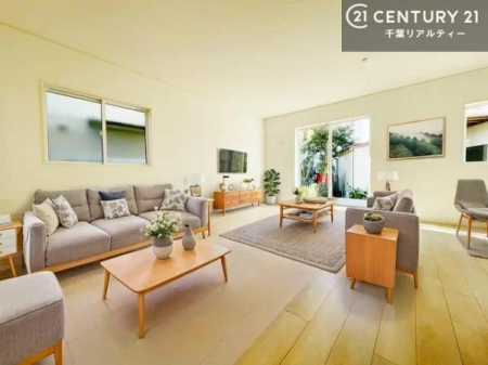 ���r���O �Ƌ��CG�p�[�X�ł��B�J�����̂���L�XLDK�I�\�t�@�[��_�C�j���O�e�[�u����u���Ă������ɂȂ�Ȃ��̂ŉ��K�ɉ߂����܂��I�R�~���j�P�[�V���������₷�����r���O�ł��I