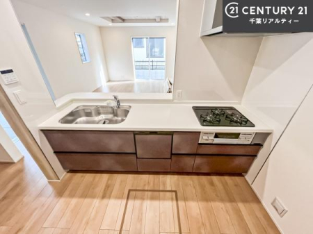 �L�b�`�� ��Ƃ����₷���V�X�e���L�b�`���ł��I���[����������t���Ă���̂ŁA�����X�y�[�X�ɕ���u���Ȃ��čςނ̂ŁA�L�X�g���āA���K�ɍ�Ƃ��ł��܂��I