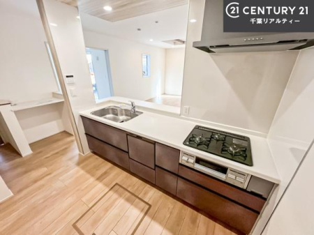 �L�b�`�� �R�����͎O������̂ł������̓����i�s���ł��܂��B
�������O�����t���ł��B�����X�y�[�X���L�X���Ă���׍�Ƃ����₷���I�g�����肪�ǂ��V�X�e���L�b�`���ł��I