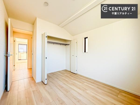 �q������ ���[�X�y�[�X�����Ă��܂��I�������X�b�L�����ڂ��鎖���ł��܂��ˁB
�Ƌ��I�΂Ȃ��V���v���ȃf�U�C���ׁ̈A�Ƌ��I�΂����C�ɓ���̋�ԍ�肪�ł������ł��ˁB