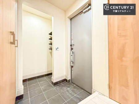 ���� ���ċA���Ă��Ă��A�������܁I�����������Ȃ�A�D�����}������Ă�����ԂɂȂ��Ă��܂��B
���邭��������錺�ւł��I