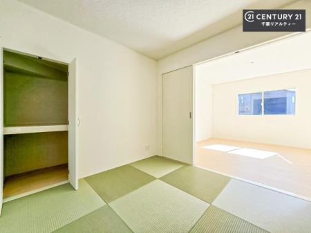 �a�� �^�^�~�̍��肪���炬��^����A�����b�N�X��ԁB�����傫���J�����̂���a���ƂȂ��Ă���܂��B���{�l�̐S������u�a�v�̋�ԁB