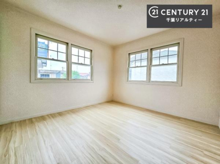 �Q�� 2�ʍ̌����m�ۂ������邢�����́A���ʂ����ǂ��A���邭��ϋ��S�n�̗ǂ���ԂƂȂ��Ă���܂��B�����b�N�X���ĉ߂�����S�n�̗ǂ��������ł��I���̖ڊo�߂��X�b�L�����܂��ˁI