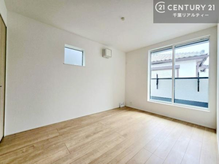 �m�� �o���R�j�[�ɖʂ��Ă���m���ł��B���邭�����肪����A���C����������ł��܂��I���N���āA�O�ɏo�Ĕw�L�т����[�ċz�����ǂ������}������邱�Ƃ��ł��܂��B