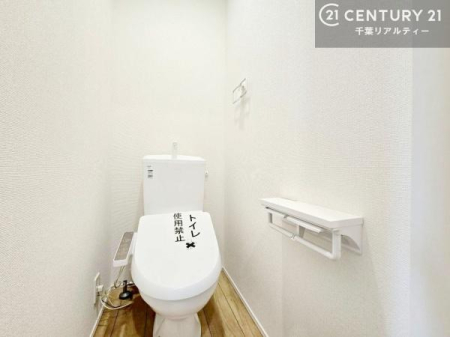 �g�C�� �������֍��ɂ��A�~��͕֍����g�����ł���̂ŗ₽���֍��ɍ��炸�ɍςފ������d�l�ł��I
