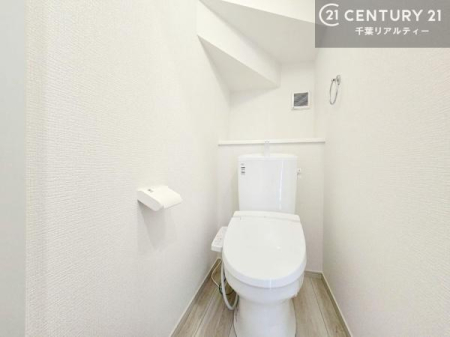 �g�C�� �������֍��ɂ��A�~��͕֍����g�����ł���̂ŗ₽���֍��ɍ��炸�ɍςފ������d�l�ł��I�V���v���ȃJ���[����Ƃ��Ă���̂ŁA������ꂪ���₷���ł��B