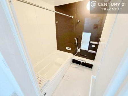 ���� �������������l�̕��͋C�̃o�X���[���́A�����o�Ă��ăo�X�^�C�����[���I
���d���撣���Ă��邲�J���ɂ��D�݂̍���̓����܂����āA�y����ł݂Ă͂������ł��傤���H