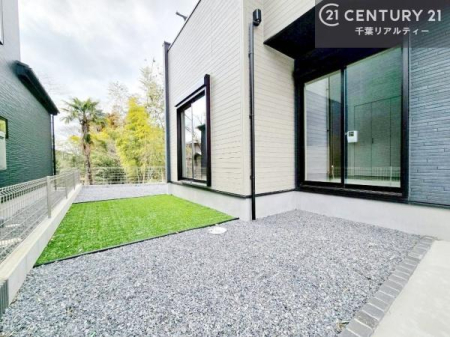 �� �z������ǍD�Ȃ���ł��I���ꂽ���ɂ͐�������n����J���I�Ȏ��Ԃ��y���߂܂��B
�K�[�f�j���O��ƒ�؉����y���߂܂��I