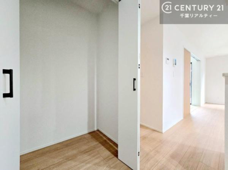 ���[ �p���g���[�t���I���Ă�������A�H�ނ̃X�g�b�N�͂������A�����Ɠd���X�b�L�����ڂ��邱�Ƃ��ł��܂��I