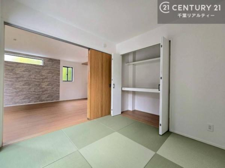 �a�� ���r���O�Ɨאڂ����a���ł��I�Ǝ��̋x�e�X�y�[�X��L�b�Y�X�y�[�X�Ƃ��Ċ��p����̂��悳�����ł��ˁI
�a���̎g�����͖�����I