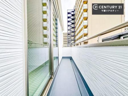 �o���R�j�[ �z������̗ǂ��o���R�j�[�ŁA�����󕨂��悭���������ł��ˁI
���V�C�̗ǂ����ɂ̓o���R�j�[�֏o�ă��t���b�V������̂��C�����悳�����ł��B