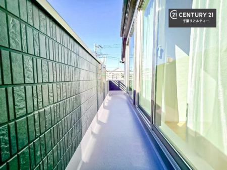 �o���R�j�[ �z������ǍD�ȃo���R�j�[�ł��I���ꂽ���ɂ͐�������n����J���I�Ȏ��Ԃ��y���߂܂��B
