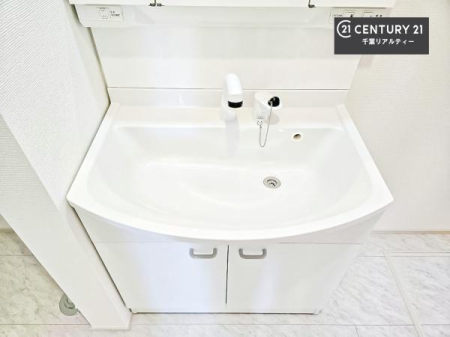 ���ʑ�E���ʏ� �[�����ʑ�{�E���́A�������˂ɂ����̂ł�����ꂪ�y�X�I���������ۂĂ܂��I
�L���C�Ȑ��ʏ��Ŏ��������̃��`�x�[�V�������オ��܂��ˁI