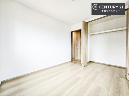 �q������ ���[�X�y�[�X����������m�ۂ���Ă��邽�߁A���������w�p�i���T�b�ƕЕt���A���ł��X�b�L���B
�Y��ȋ�Ԃ��ۂĂ܂��I