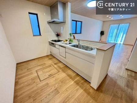 �L�b�`�� ���[�X�y�[�X���L�x�ŁA�����X�y�[�X���X�b�L���ƕЕt���Ђ�`�����p�ł��܂��I
���K�ɍ�Ƃ��ł��܂��I�����̗���������܂��I