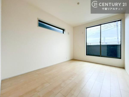 �Q�� �o���R�j�[�ɖʂ��Ă���m���ł��B���邭�����肪����A���C����������ł��܂��I���N���āA�O�ɏo�Ĕw�L�т����[�ċz�����ǂ������}������邱�Ƃ��ł��܂��B