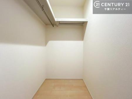 ���[ �E�H�[�N�C���N���[�[�b�g�t���ł��B��������̂��m���Ȃǂ����[���Ă��������ł��ˁI���ɂ���@�������ȂǋG�ߕ��̑傫�ȉƓd�����[�ł��܂��I