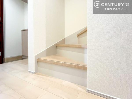 ���̑����� �K�i�́A���邭��������������ƌ�����̂ŏ�艺�肪���S�ł��I