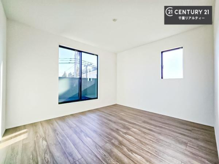 �Q�� �o���R�j�[�ɖʂ��Ă���m���ł��B���邭�����肪����A���C����������ł��܂��I���N���āA�O�ɏo�Ĕw�L�т����[�ċz�����ǂ������}������邱�Ƃ��ł��܂��B