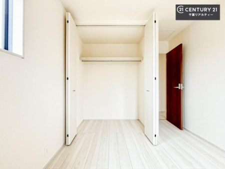 ���[ �e�������[�t���I�}�Ȃ��q�l�����q���Ă��U�炩�������������T�b�ƕЕt�����܂��I�������̃X�y�[�X�����܂��Ƃ肠�邨���������o���邱�Ƃ��o���܂��I