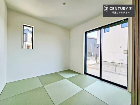 �a�� ���r���O�Ɨאڂ����a���ł��I�Ǝ��̋x�e�X�y�[�X��L�b�Y�X�y�[�X�Ƃ��Ċ��p����̂��悳�����ł��ˁI
�a���̎g�����͖�����I