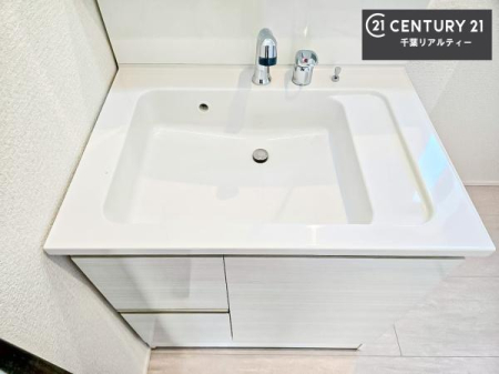 ���ʑ�E���ʏ� �[�����ʑ�{�E���́A�������˂ɂ����̂ł�����ꂪ�y�X�I���������ۂĂ܂��I
�L���C�Ȑ��ʏ��Ŏ��������̃��`�x�[�V�������オ��܂��ˁI