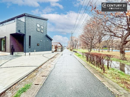 �O�ʓ��H�܂ތ��n�ʐ^ ���ӊ���A���q�l�̂���]�ɍ������������ꏏ�ɂ��ē���v���܂��B�Z��[���A�h�o�C�U�[�ɂ�邲���k������܂��B���Ђ͂��₢���킹�ɑ��Ή����܂��I���҂������܂���I