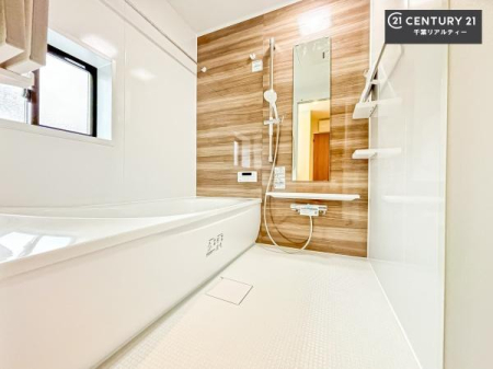 ���� �������������l�̕��͋C�̃o�X���[���́A�����o�Ă��ăo�X�^�C�����[���I
���d���撣���Ă��邲�J���ɂ��D�݂̓����̓����܂����āA�y����ł݂Ă͂������ł��傤���H