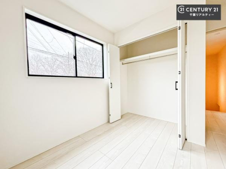 �q������ ���[�X�y�[�X����������m�ۂ���Ă��邽�߁A���������w�p�i���T�b�ƕЕt���A���ł��X�b�L���B
�Y��ȋ�Ԃ��ۂĂ܂��I