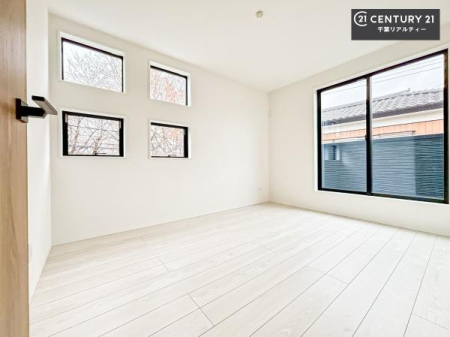 �Q�� �o���R�j�[�ɖʂ��Ă���m���ł��B���邭�����肪����A���C����������ł��܂��I���N���āA�O�ɏo�Ĕw�L�т����[�ċz�����ǂ������}������邱�Ƃ��ł��܂��B