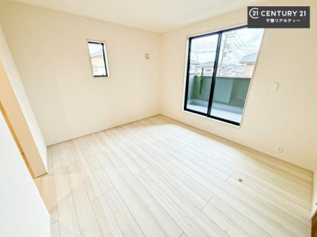 �Q�� �o���R�j�[�ɖʂ��Ă���m���ł��B���邭�����肪����A���C����������ł��܂��I���N���āA�O�ɏo�Ĕw�L�т����[�ċz�����ǂ������}������邱�Ƃ��ł��܂��B