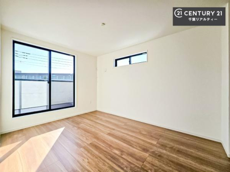 �Q�� �o���R�j�[�ɖʂ��Ă���m���ł��B���邭�����肪����A���C����������ł��܂��I���N���āA�O�ɏo�Ĕw�L�т����[�ċz�����ǂ������}������邱�Ƃ��ł��܂��B