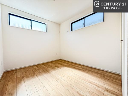 �q������ �|���o�������Ȃ��������́A���q�l�̂������Ƃ��Ă����S�ł��I
���[�X�y�[�X���[�����Ă���̂ŎU�炩�������������T�b�ƕЕt�����܂��I