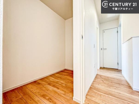 ���[ �E�H�[�N�C���N���[�[�b�g�t���ł��B��������̂��m���Ȃǂ����[���Ă��������ł��ˁI���ɂ���@�������ȂǋG�ߕ��̑傫�ȉƓd�����[�ł��܂��I