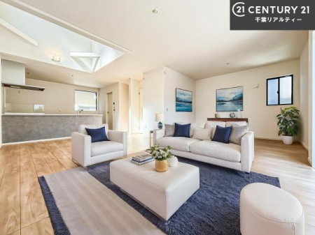 ���r���O �Ƌ��CG�p�[�X�ł��B�J�����̂���L�XLDK�I�\�t�@�[��_�C�j���O�e�[�u����u���Ă������ɂȂ�Ȃ��̂ŉ��K�ɉ߂����܂��I�R�~���j�P�[�V���������₷�����r���O�ł��I