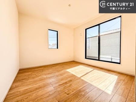 �m�� �o���R�j�[�ɖʂ��Ă���m���ł��B���邭�����肪����A���C����������ł��܂��I���N���āA�O�ɏo�Ĕw�L�т����[�ċz�����ǂ������}������邱�Ƃ��ł��܂��B