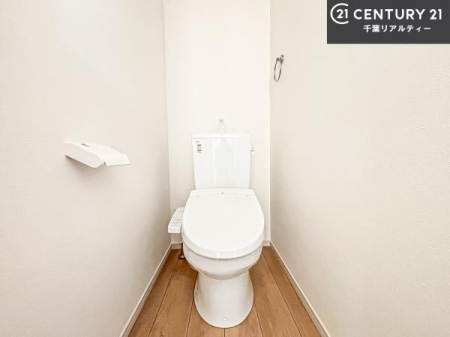 �g�C�� �������֍��ɂ��A�~��͕֍����g�����ł���̂ŗ₽���֍��ɍ��炸�ɍςފ������d�l�ł��I
