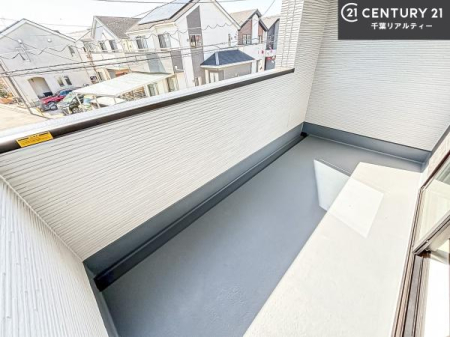 �o���R�j�[ �z������̗ǂ��o���R�j�[�ŁA�����󕨂��悭���������ł��ˁI
���V�C�̗ǂ����ɂ̓o���R�j�[�֏o�ă��t���b�V������̂��C�����悳�����ł��B