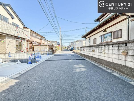 �O�ʓ��H�܂ތ��n�ʐ^ �O�ʓ��H��6���I�z����ǍD�ȗ��n�ł��B
�Ԍɓ��ꂪ���ȕ������S�ł��ˁB