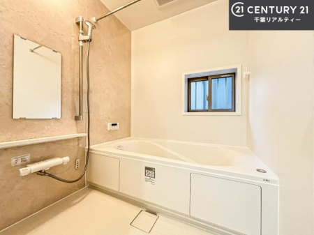 ���� �������������l�̕��͋C�̃o�X���[���́A�����o�Ă��ăo�X�^�C�����[���I
���d���撣���Ă��邲�J���ɂ��D�݂̓����̓����܂����āA�y����ł݂Ă͂������ł��傤���H