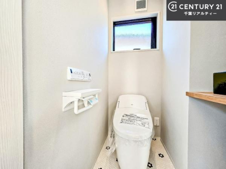 �g�C�� �������֍��ɂ��A�~��͕֍����g�����ł���̂ŗ₽���֍��ɍ��炸�ɍςފ������d�l�ł��I