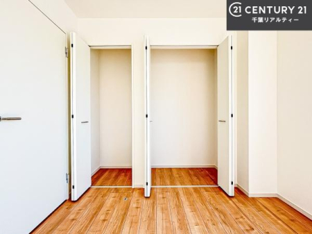 ���r���O�ȊO�̋��� ���[���������肠��̂ŉƋ�̔z�u�����₷���A���C�t�X�^�C���ɍ��킹����������肪�\�ł��B