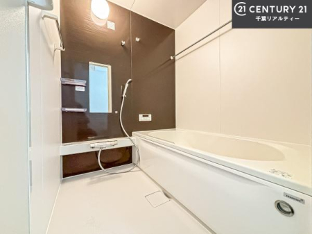 ���� 1���̔�����������Ɩ����Ă���闁���ł��B
�������̑f�G�ȃ����N�[�[�V�����ꏊ�ł��I