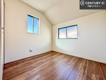 �q������ �|���o�������Ȃ��������́A���q�l�̂������Ƃ��Ă����S�ł��I
���[�X�y�[�X���[�����Ă���̂ŎU�炩�������������T�b�ƕЕt�����܂��I