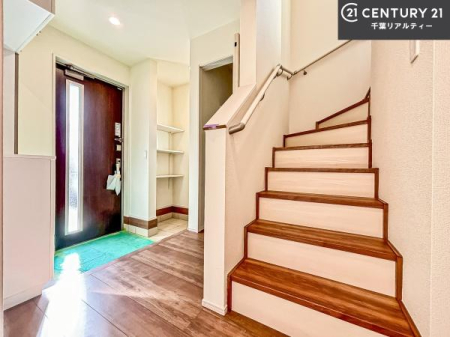 ���� ���ċA���Ă��Ă��A�������܁I�����������Ȃ�A�D�����}������Ă�����ԂɂȂ��Ă��܂��B
���邭��������錺�ւł��I