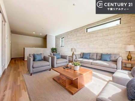 ���r���O �Ƌ��CG�p�[�X�ł��B�S�n�ǂ����r���O�͉Ƒ������R�ƏW�܂�܂��B�Ƒ��c�R�̎��Ԃ����������ł��B���Ƒ��ƁA����w�[���������Ԃ��߂��������ł��ˁB